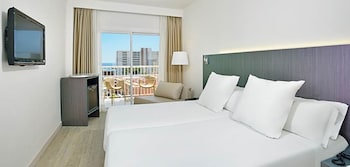 Room, Pool View (Sol)