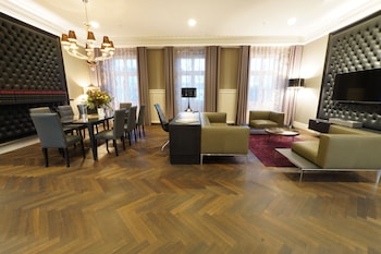 Brockhaus Suite