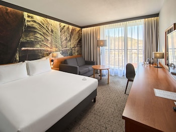 Standard Room, 1 Queen Bed with Sofa bed