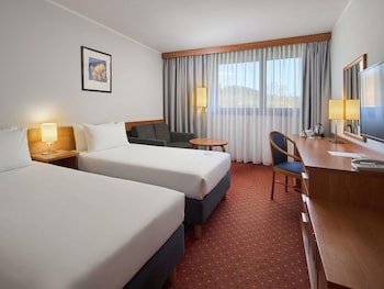 Standard Twin Room, 2 Twin Beds, Ground Floor