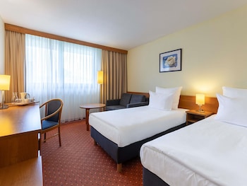Standard Twin Room, 2 Twin Beds, Ground Floor