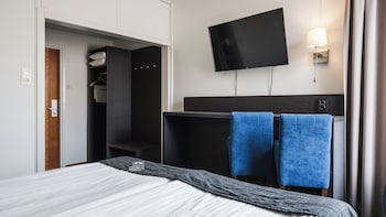 Room, 2 Twin Beds, Non Smoking (Standard Basic)