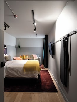 Family Room (2 twin beds, 1 sofa bed)