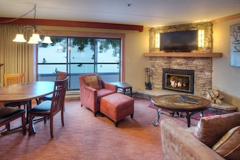 Summit Suite