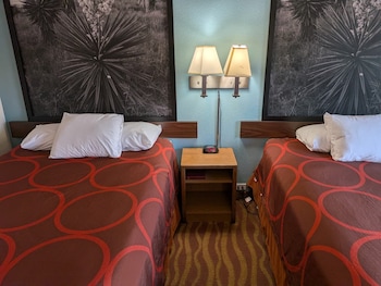Double Room, 2 Double Beds
