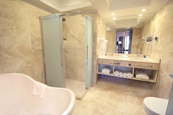 Presidential Suite, 1 King Bed, Non Smoking, Jetted Tub (with Extra Bed;with Sofabed)