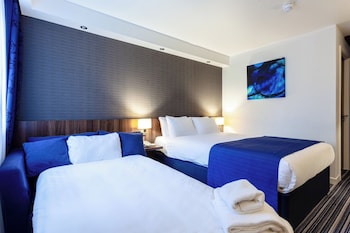 Standard Room, 1 Double Bed with Sofa bed (Free Hot Breakfast)