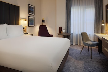 Deluxe Room, 1 Queen Bed