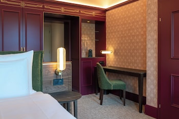 Deluxe Double Room Art Nouveau