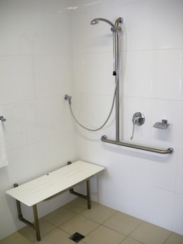 Deluxe Room, Accessible