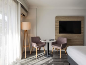 Superior Room, 1 King Bed