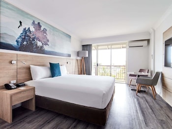 Standard Room, 1 King Bed