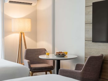 Deluxe Room, 2 Queen Beds
