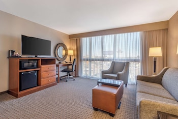 Suite, 1 King Bed with Sofa bed (UpFloor,Oversized,Sofa Sleeper,2Rooms)