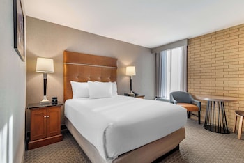 Room, 1 Queen Bed (Upper Floor)