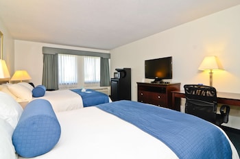 Standard Room, 2 Queen Beds, Non Smoking, Refrigerator & Microwave