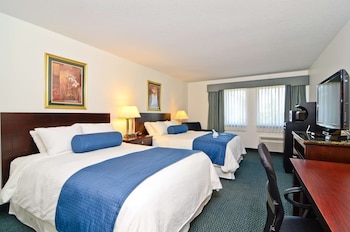 Standard Room, 2 Queen Beds, Non Smoking, Refrigerator & Microwave