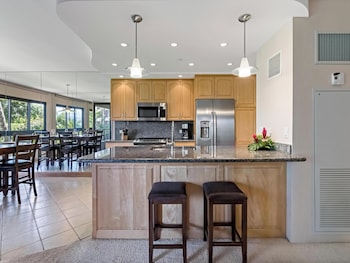 Condo, 2 Bedrooms, Ocean View (124)