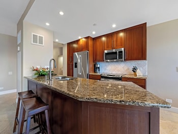 Condo, 2 Bedrooms, Ocean View (2101)