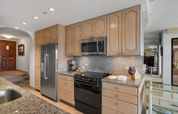 Condo, 2 Bedrooms (3101)