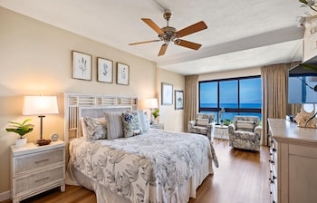 Condo, 2 Bedrooms (492)