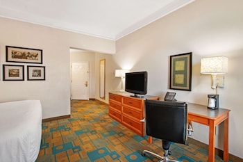 Room, 2 Double Beds, Accessible, Non Smoking (Mobility/Hearing Impaired Accessible)