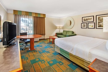 Deluxe Room, 1 King Bed, Non Smoking