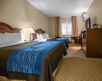 Standard Room, 2 Queen Beds, Non Smoking