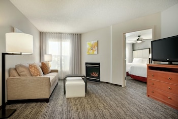 Suite, Multiple Beds, Kitchen