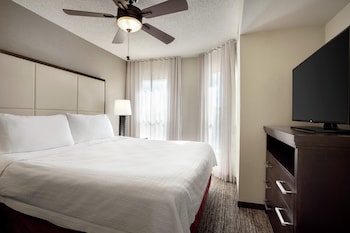 Suite, 1 King Bed with Sofa bed, Kitchen