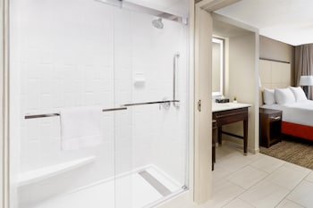 Suite, 1 King Bed with Sofa bed, Kitchen