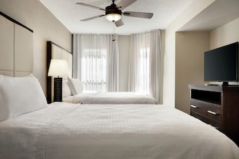 Suite, Multiple Beds, Kitchen