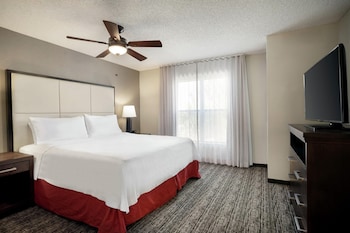 Suite, Multiple Beds, Kitchen