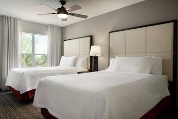 Suite, Multiple Beds, Kitchen