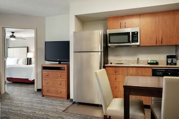 Suite, Multiple Beds, Kitchen
