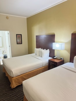 Standard Room, 2 Queen Beds, No Windows