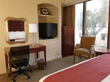 Standard Room, 1 King Bed, City View, Corner (with Sofabed)