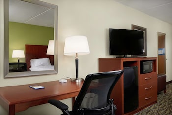 Standard 1 King Bed with Spa