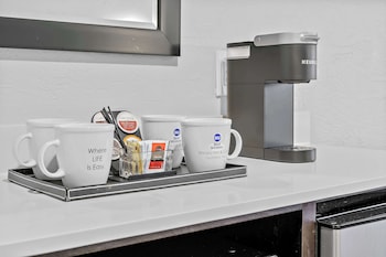 Standard Room, Multiple Beds, Non Smoking, Refrigerator & Microwave
