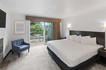 Standard Room, Multiple Beds, Non Smoking, Balcony