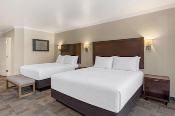 Standard Room, Multiple Beds, Non Smoking, Balcony