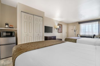 Standard Room, 2 Queen Beds, Non Smoking, Refrigerator & Microwave