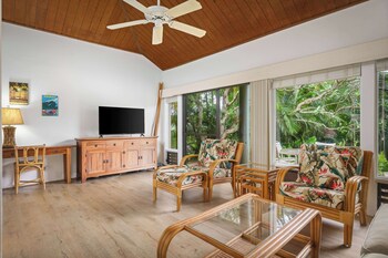 1-Bedroom 1-Bath Garden View Suite