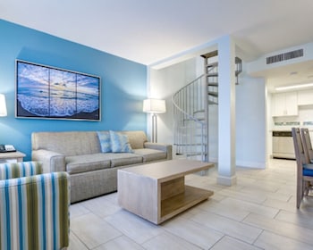 Room, 1 Bedroom (Street View)