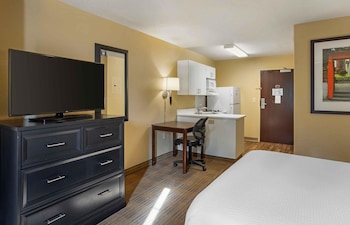 Studio, 1 Queen Bed, Non Smoking