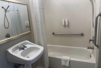Standard Room, 1 Queen Bed