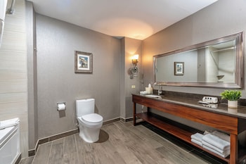 Suite, 2 Double Beds, Non Smoking