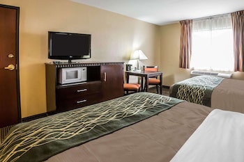 Standard Room, 2 Queen Beds, Non Smoking