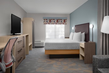 Studio, 1 King Bed, Balcony (Patio)
