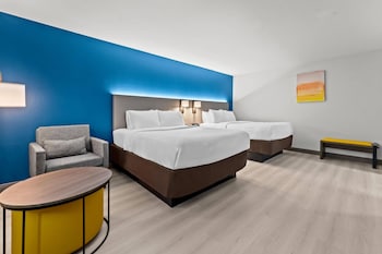Suite, Multiple Beds